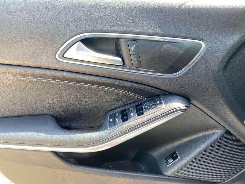 Mercedes-Benz CLA 200 d (cdi) Sport 4matic auto