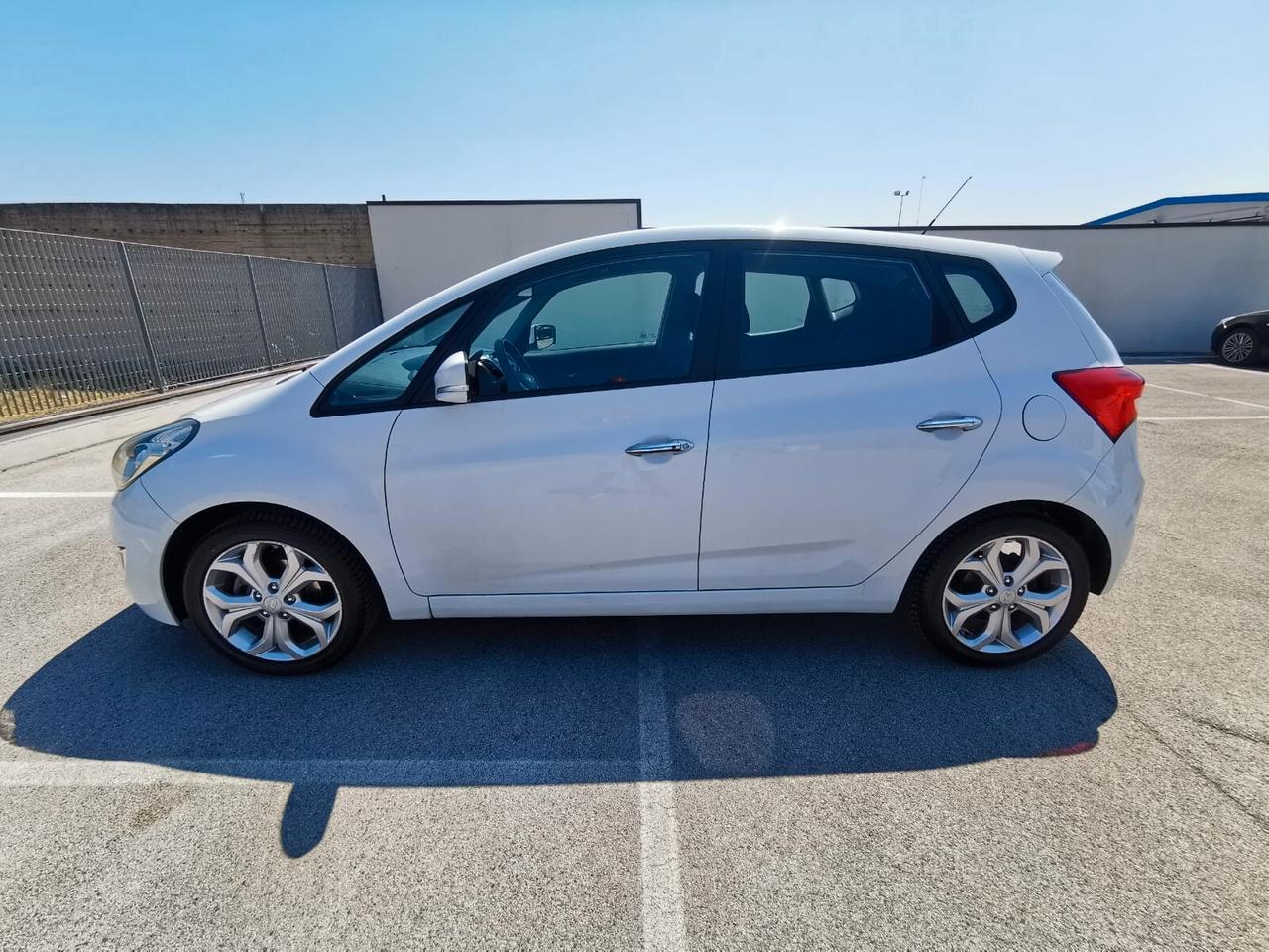 Hyundai iX20 1.6 125 CV Style NEOPATENTATI