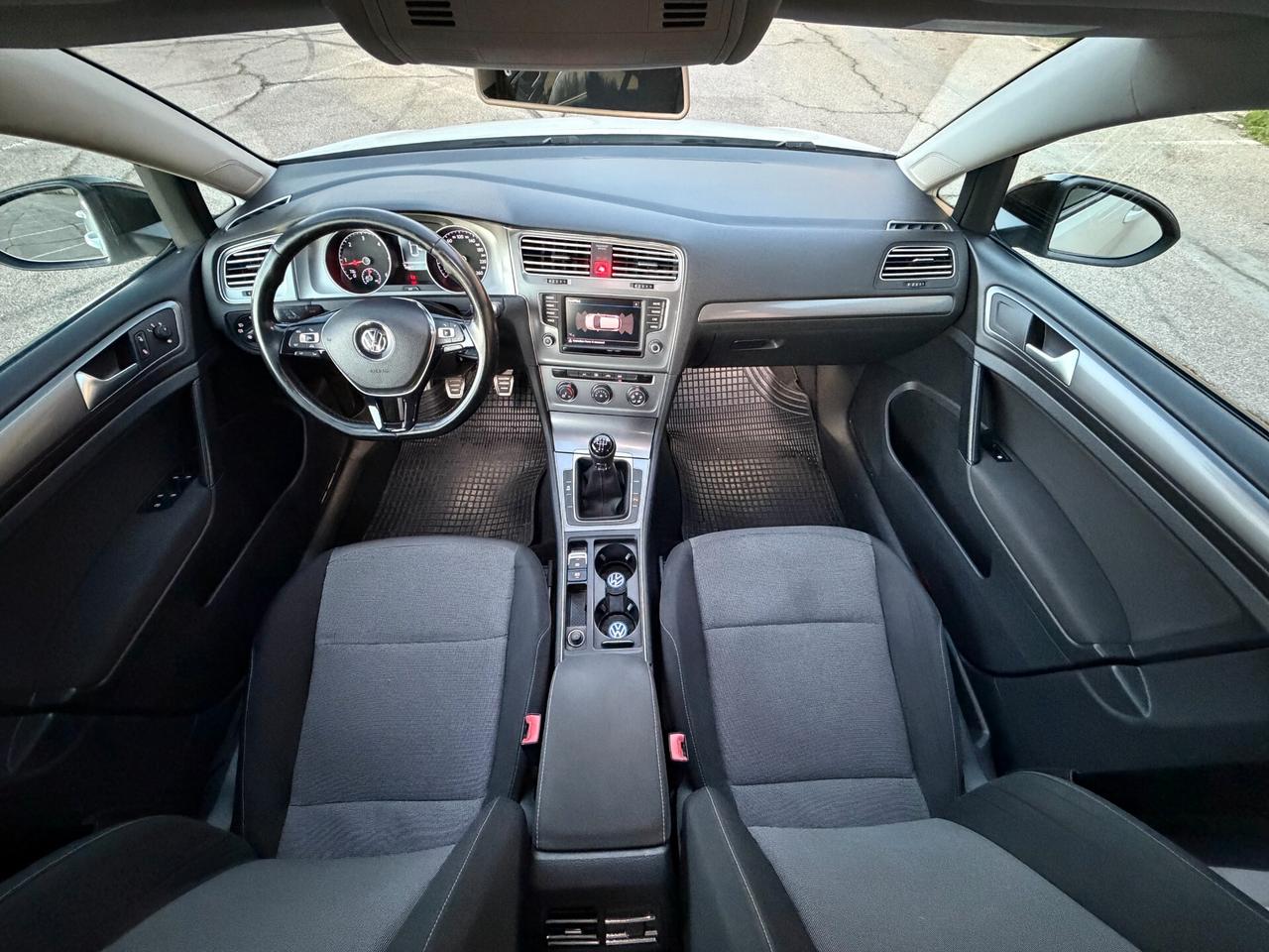 Volkswagen Golf/1.6 TDI 90CV/CAR PLAY/CERCHI 17"/NEOPATENTATI