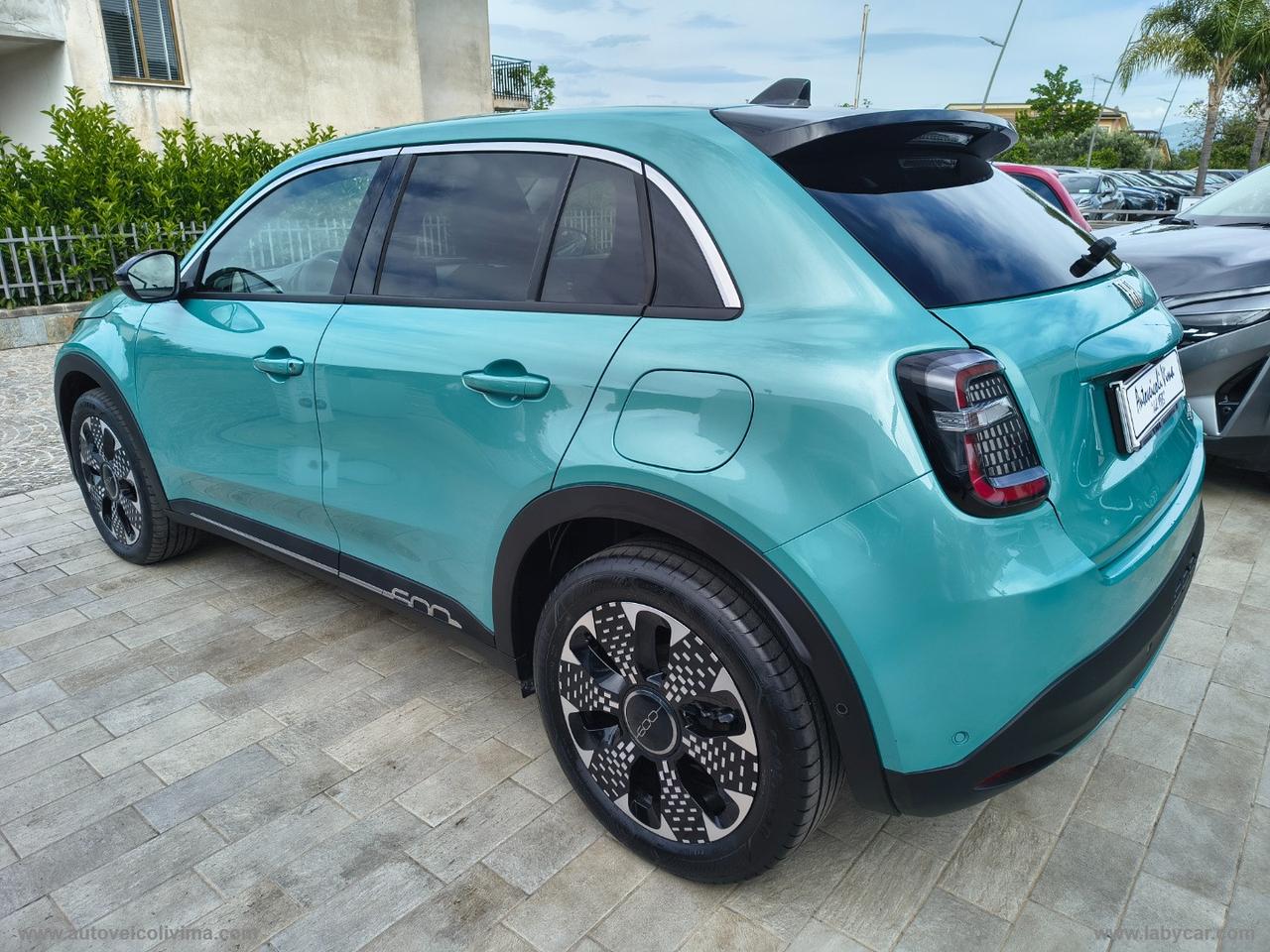 FIAT 600 Hybrid MHEV La Prima