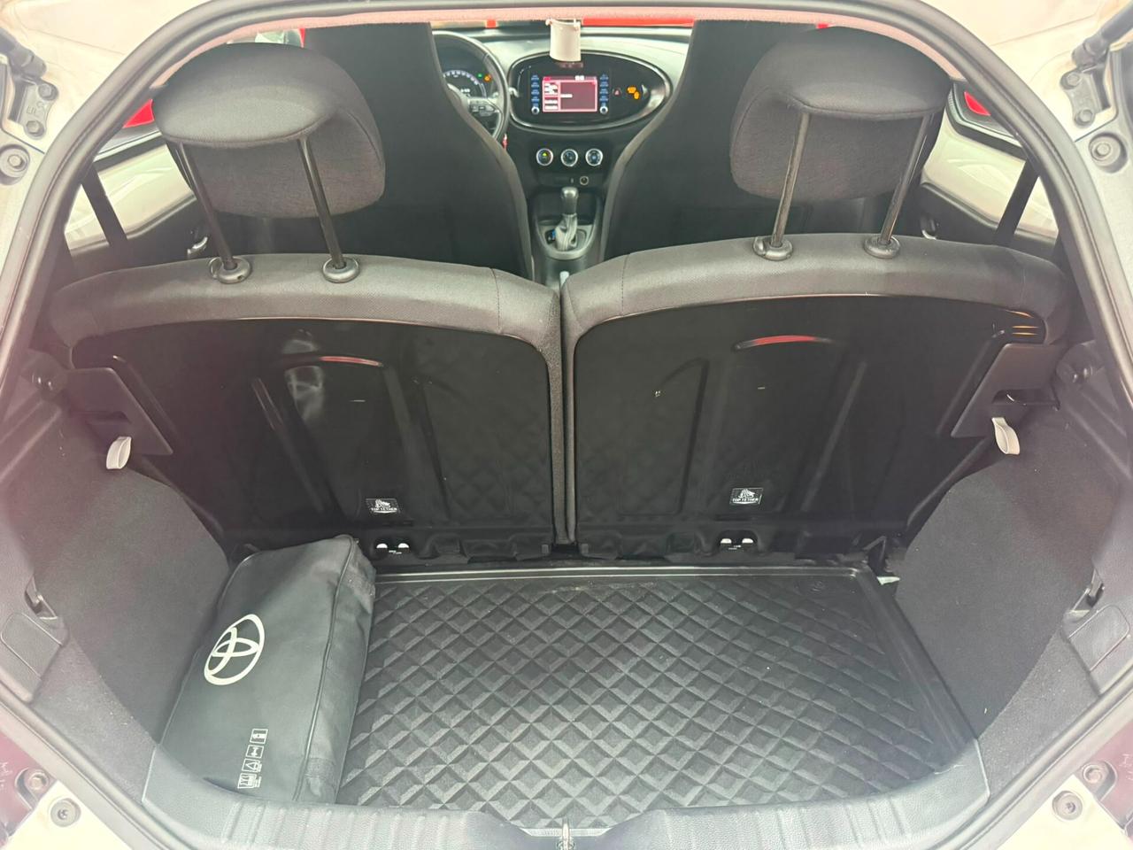Toyota Aygo X 1.0 72cv 5 porte Lounge - 2023