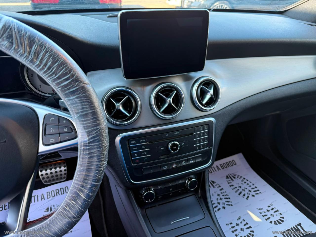 MERCEDES-BENZ CLA 200 d Automatic Premium Dark Night PER OPERATORI DEL SETTORE