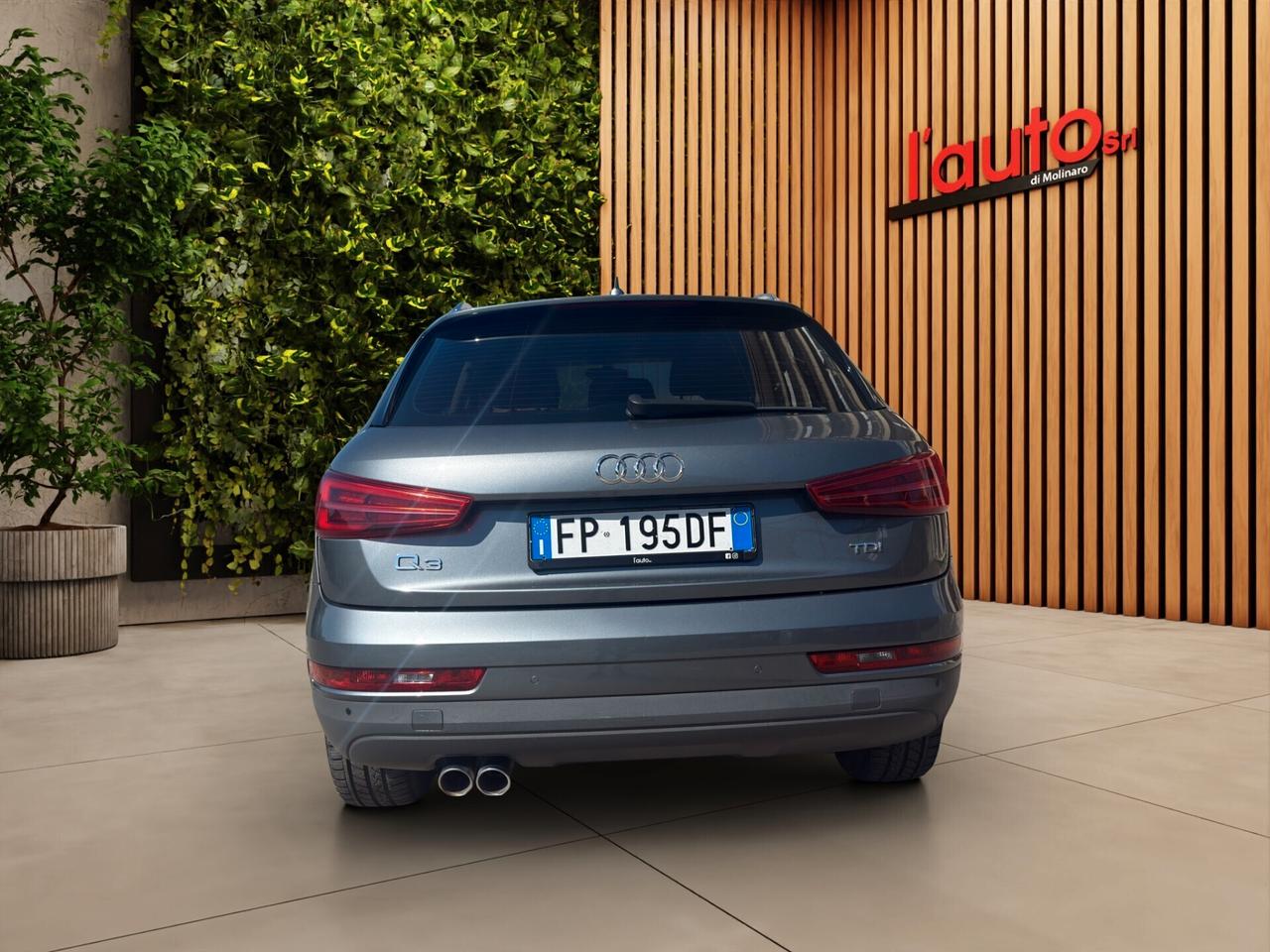 Audi Q3 2.0 TDI 120 CV S-TRONIC