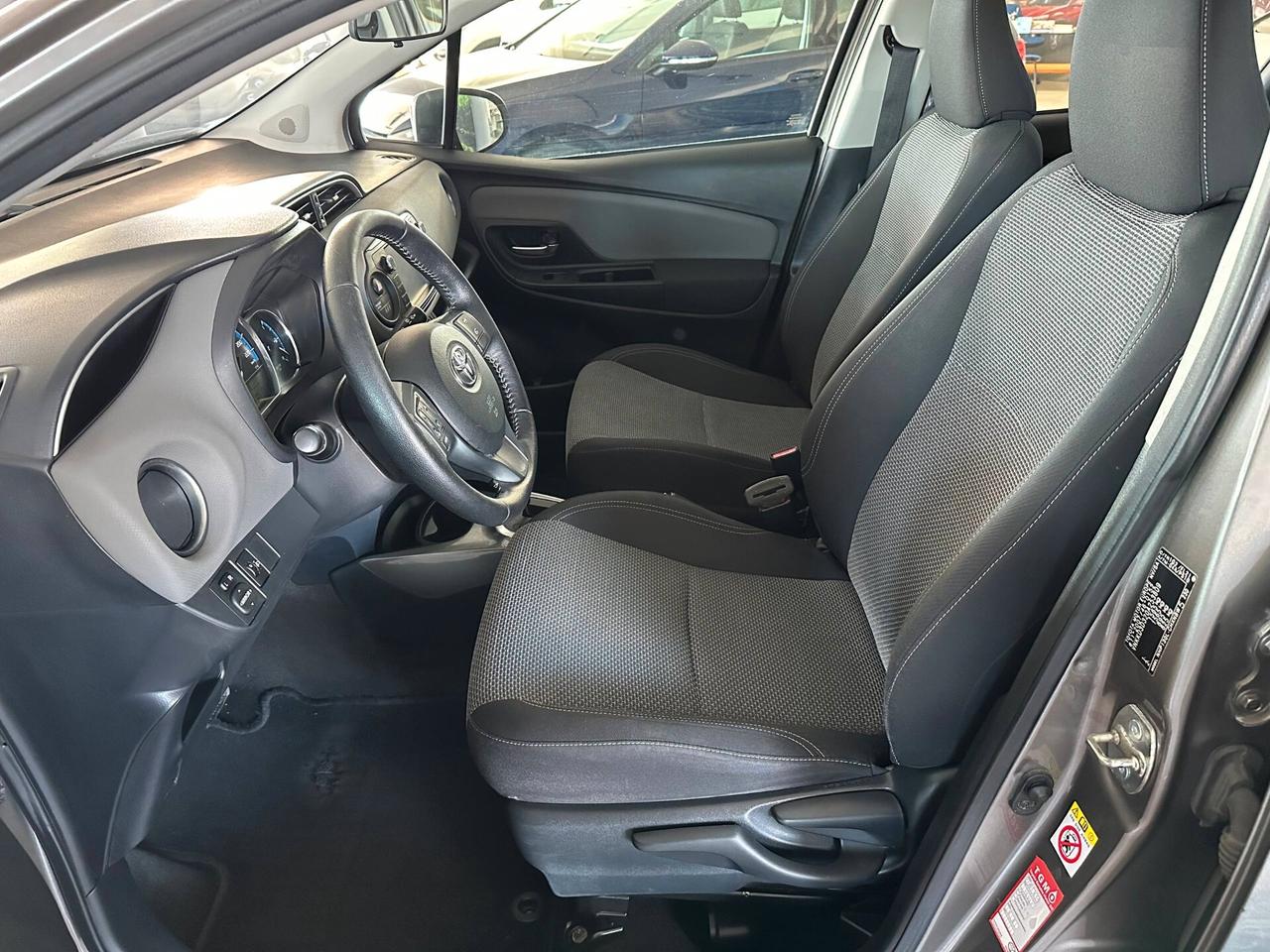 Toyota Yaris 1.5 Hybrid 5 porte Active