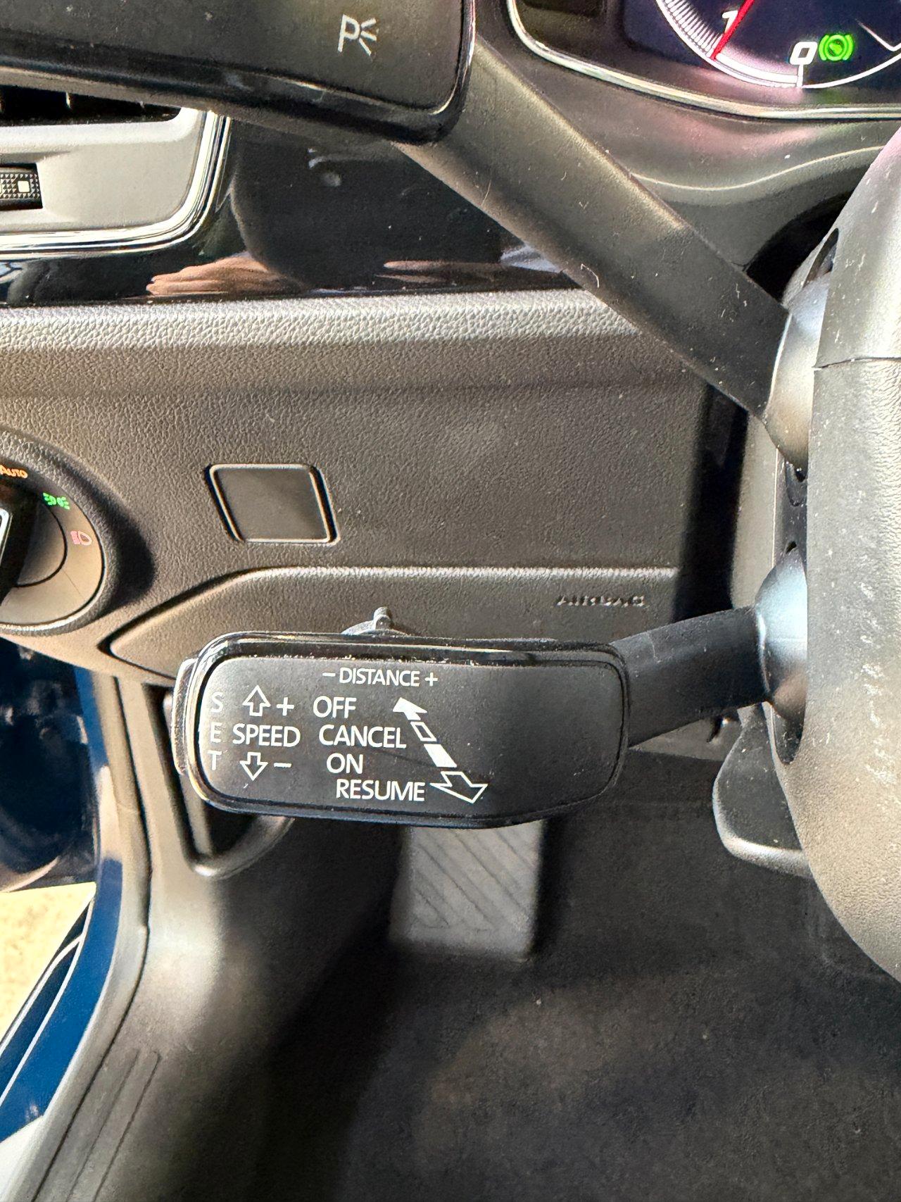 Seat Leon ST 1.5 ecotsi FR 150cv dsg-LED-Carplay-Camera-Keyless-FULL