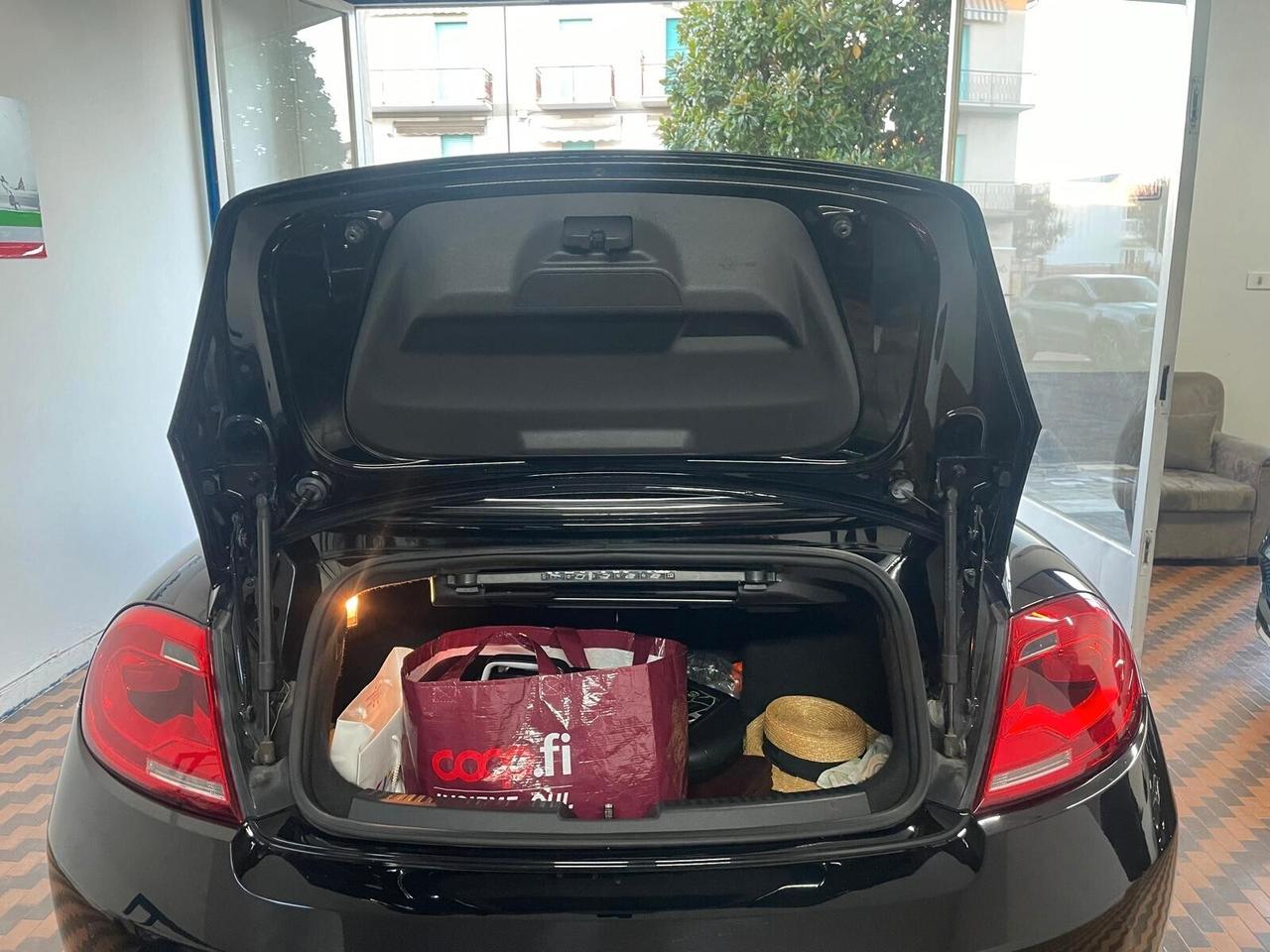 Volkswagen Maggiolino Cabrio 1.6 TDI Design