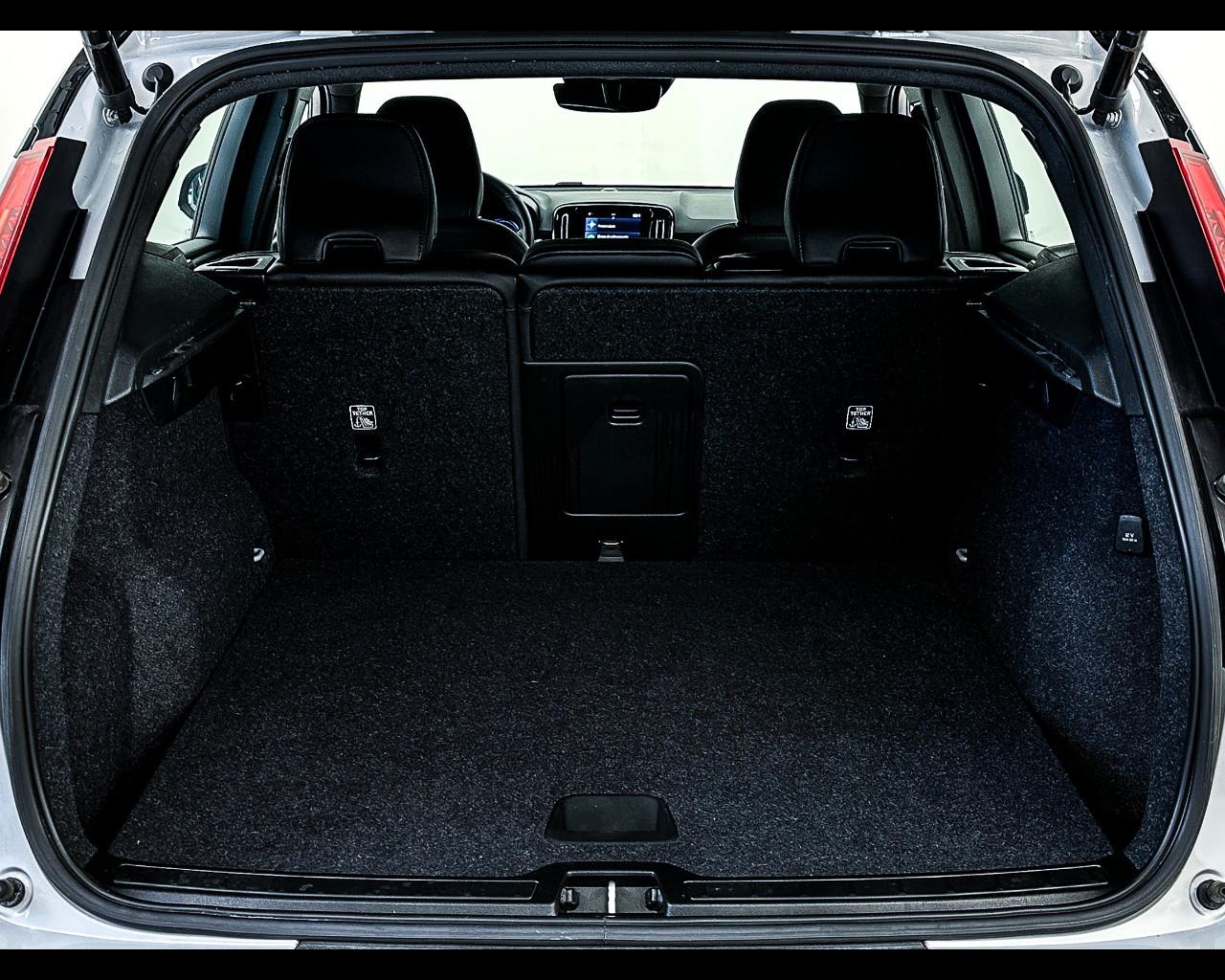 VOLVO XC40 (2017-->) - XC40 T5 Recharge Plug-in Hybrid automatico Plus Dark