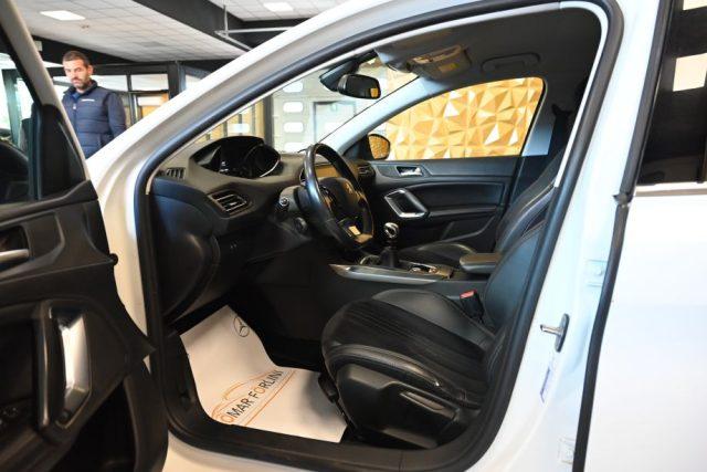 PEUGEOT 308 1.6E-HDI 116CV ACCESS S&S 5PT.NAVI CAM 18"LED FULL