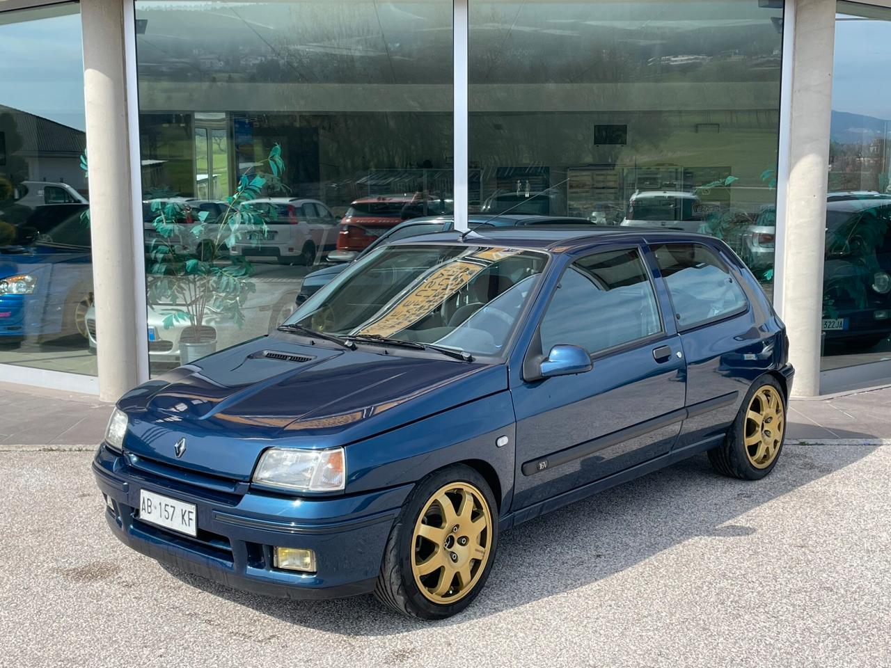 Renault Clio 1.8i 16V cat "ASI"