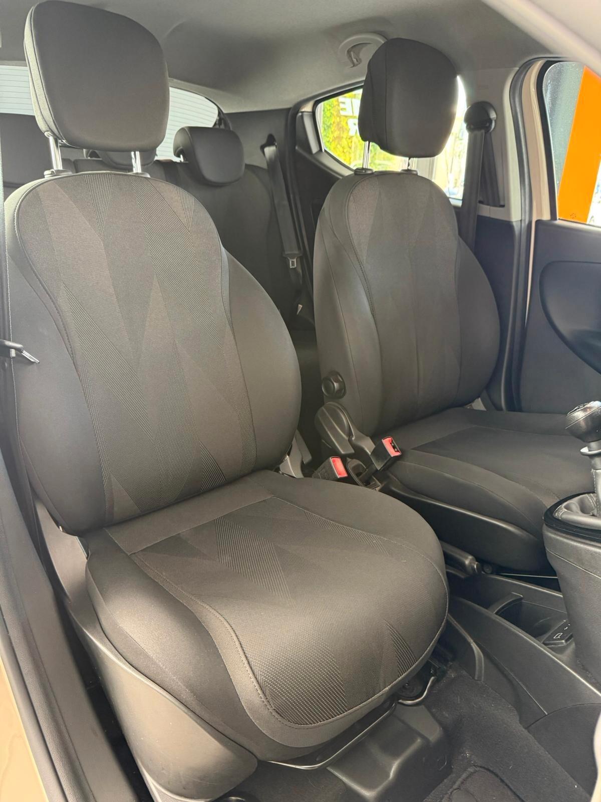 Lancia Ypsilon 1.2 69 CV 5 porte S&S Platinum