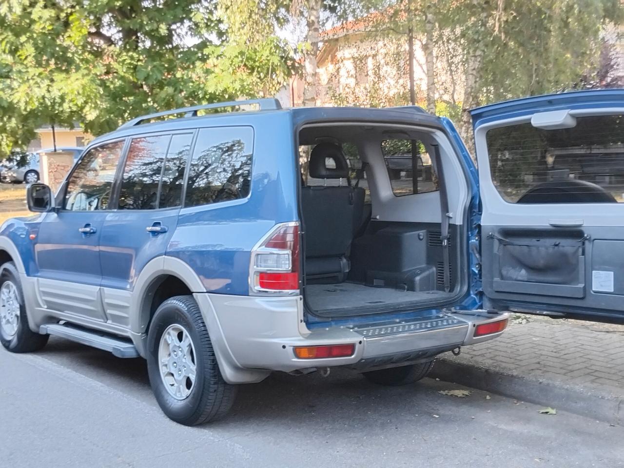 Mitsubishi Pajero 3.2 16V DI-D 7POSTI. GLS2 CAMBIO AUTOMATICO