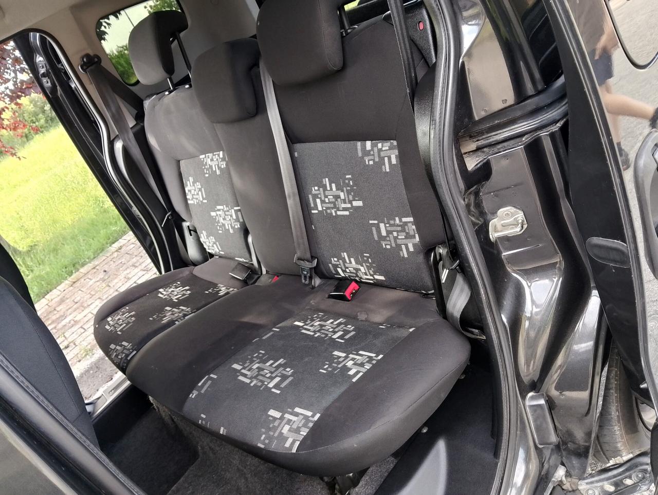 Fiat Qubo 1.4 cc metano perfetto stato tutti tagliandi certificati