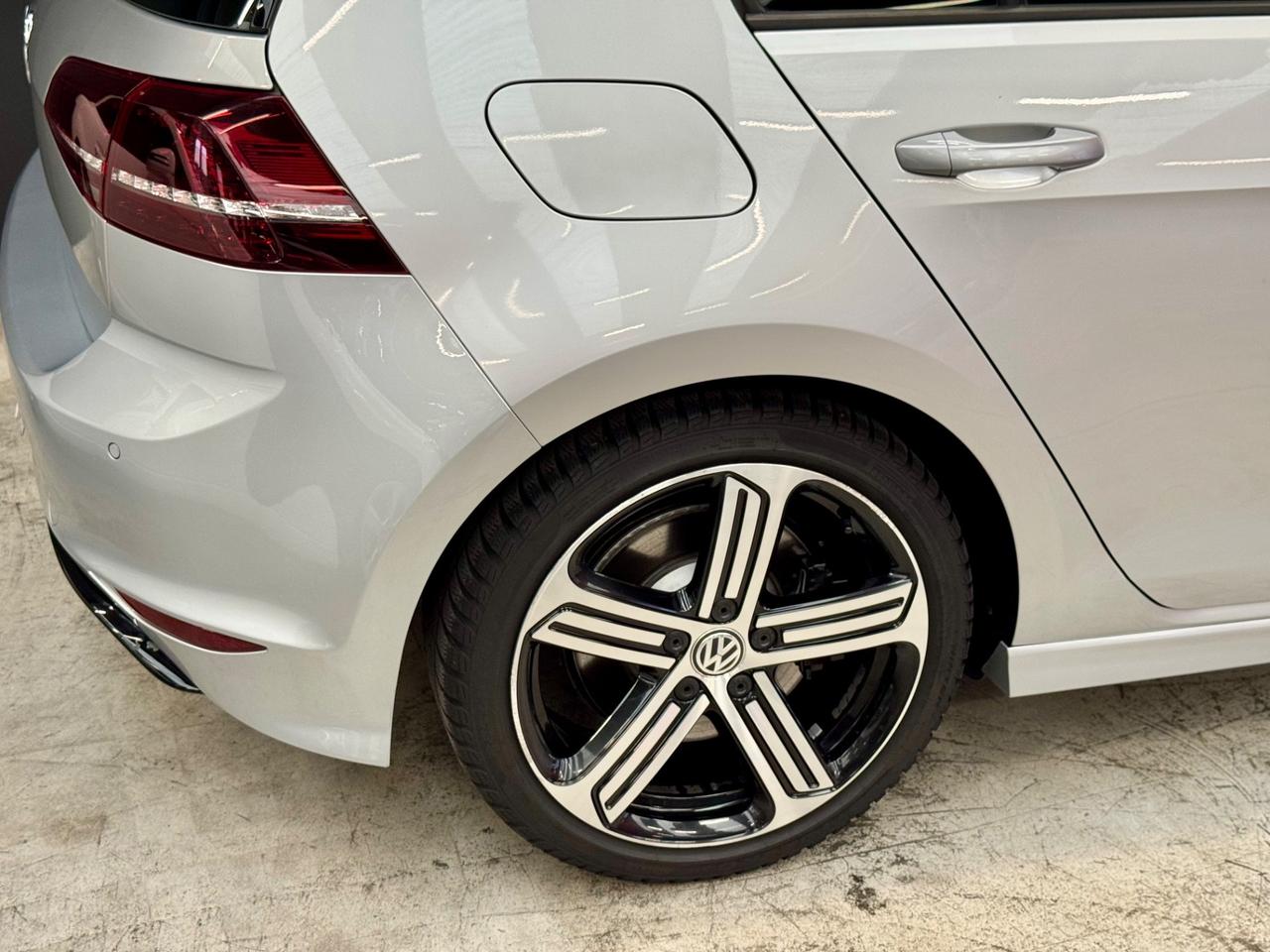 Volkswagen Golf R 2.0 DSG 5p.