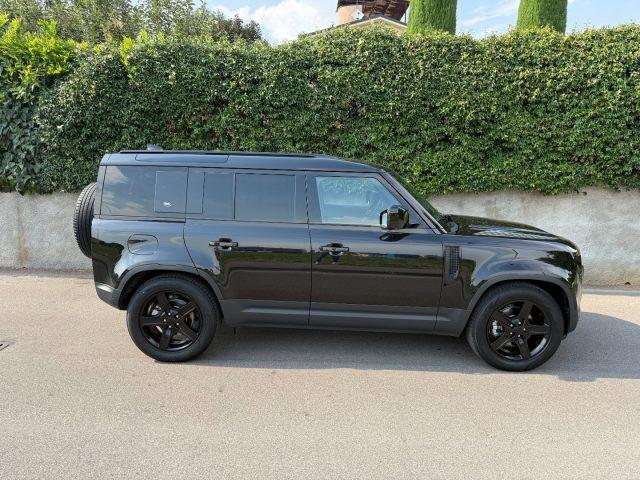 LAND ROVER Defender 110 3.0D I6 200 CV AWD Auto SE TOTAL BLACK IVA ESP