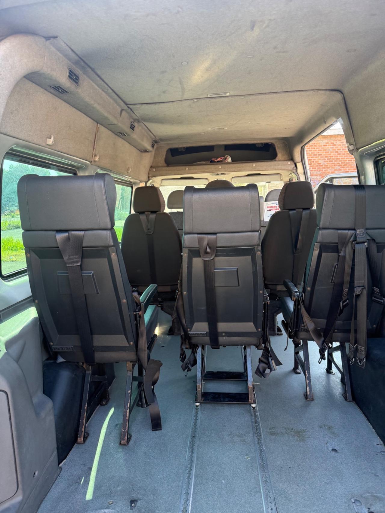 Ford transit 2.0 9 posti