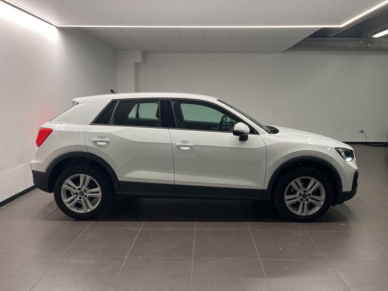 Audi Q2 Audi Business 30 TDI 85(116) kW(PS) S tronic