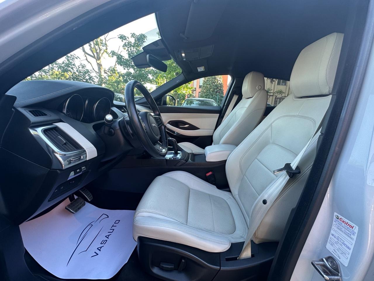 Jaguar E-Pace 2.0 249 CV AWD aut. First Edition