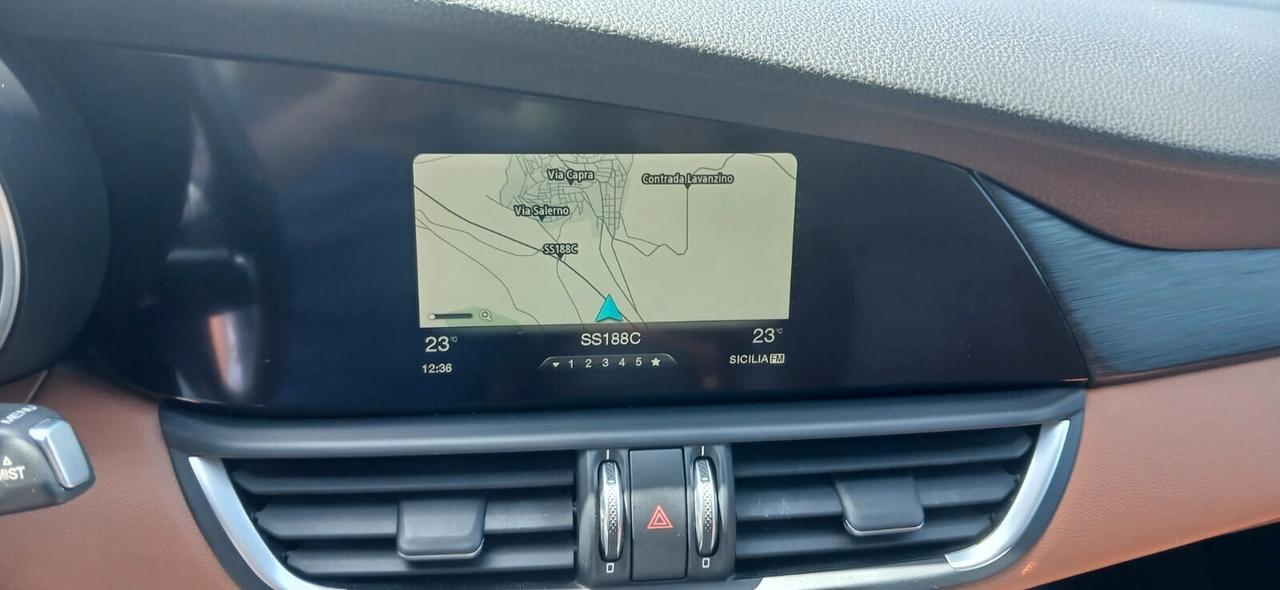 Alfa Romeo Giulia 2.2 Tdi 150 CV Super - 2017