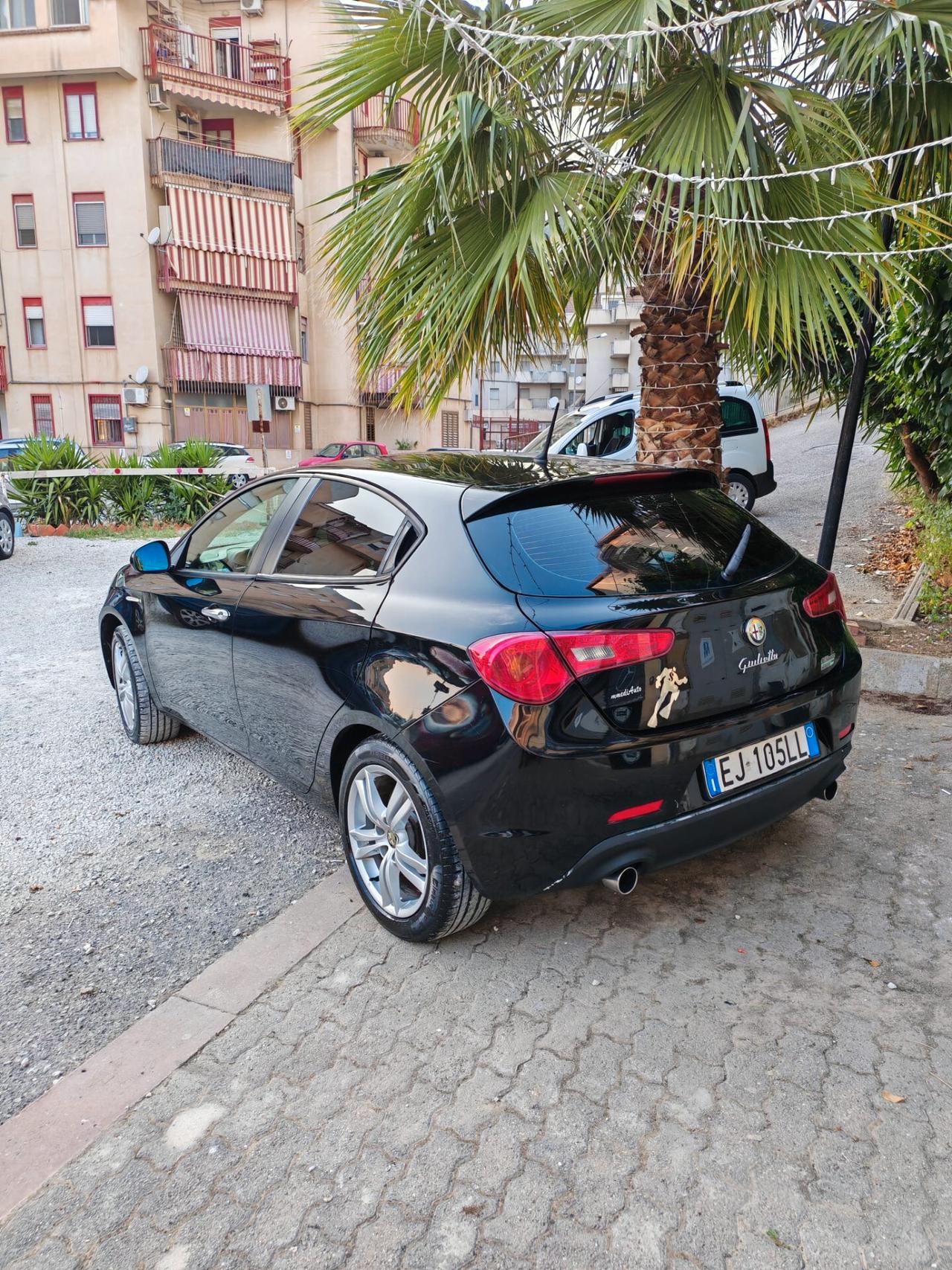 Alfa Romeo Giulietta 2.0 JTDm-2 140 CV Distinctive