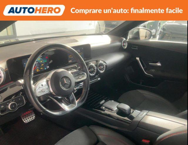 MERCEDES-BENZ A 200 d Automatic Premium