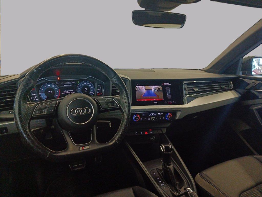 AUDI A1 sportback 25 1.0 tfsi identity black s-tronic del 2021