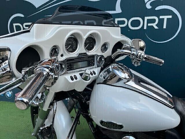 Harley-davidson FLHTCU Ultra Classic Electra Glide Abs