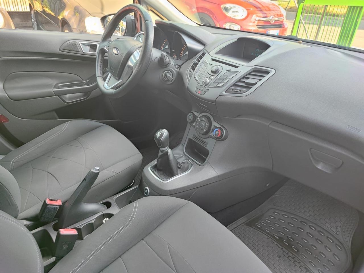 Ford Fiesta 1.4 5 porte Bz.- GPL