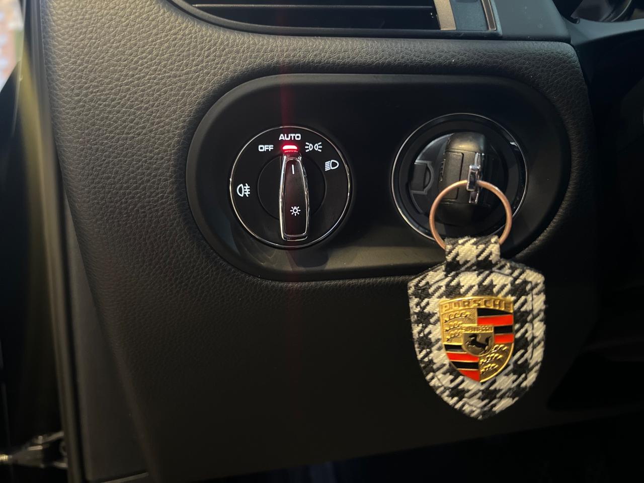 Porsche Macan 2.0 Turbo 265 CV TETTO