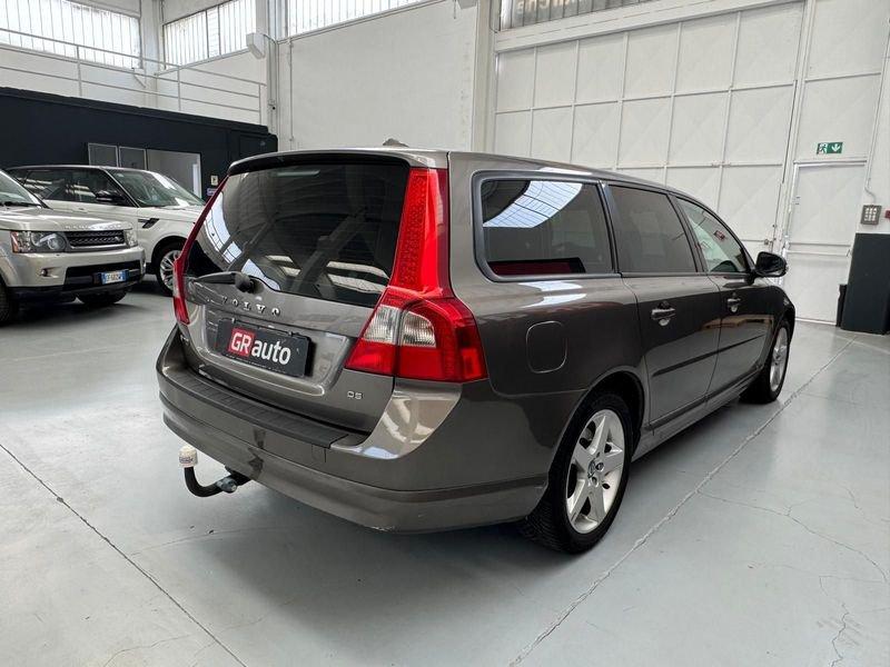 Volvo V70 V70 2.4 d5 Summum 185cv