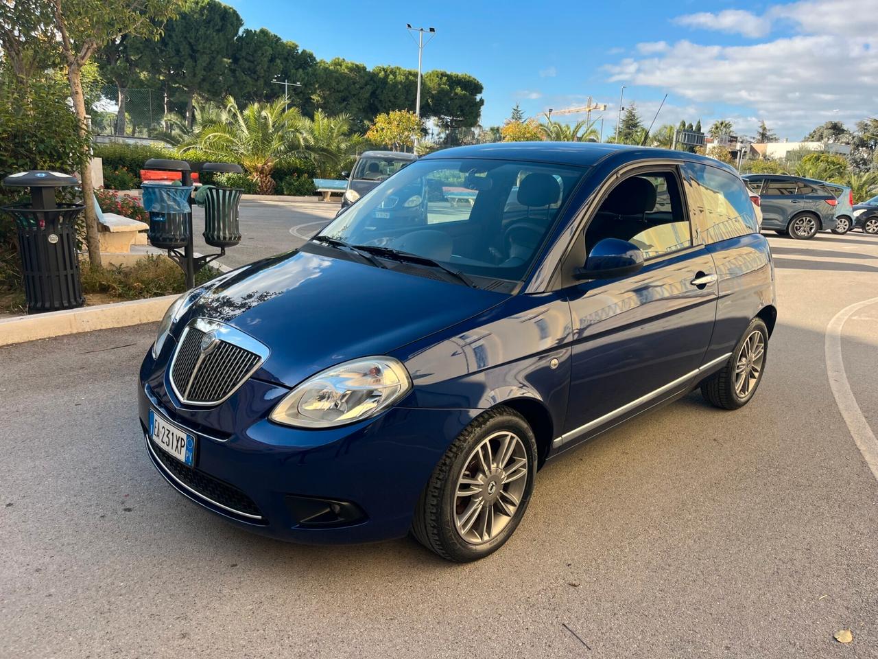 Lancia Ypsilon 1.2 Diva X Neo Patentati