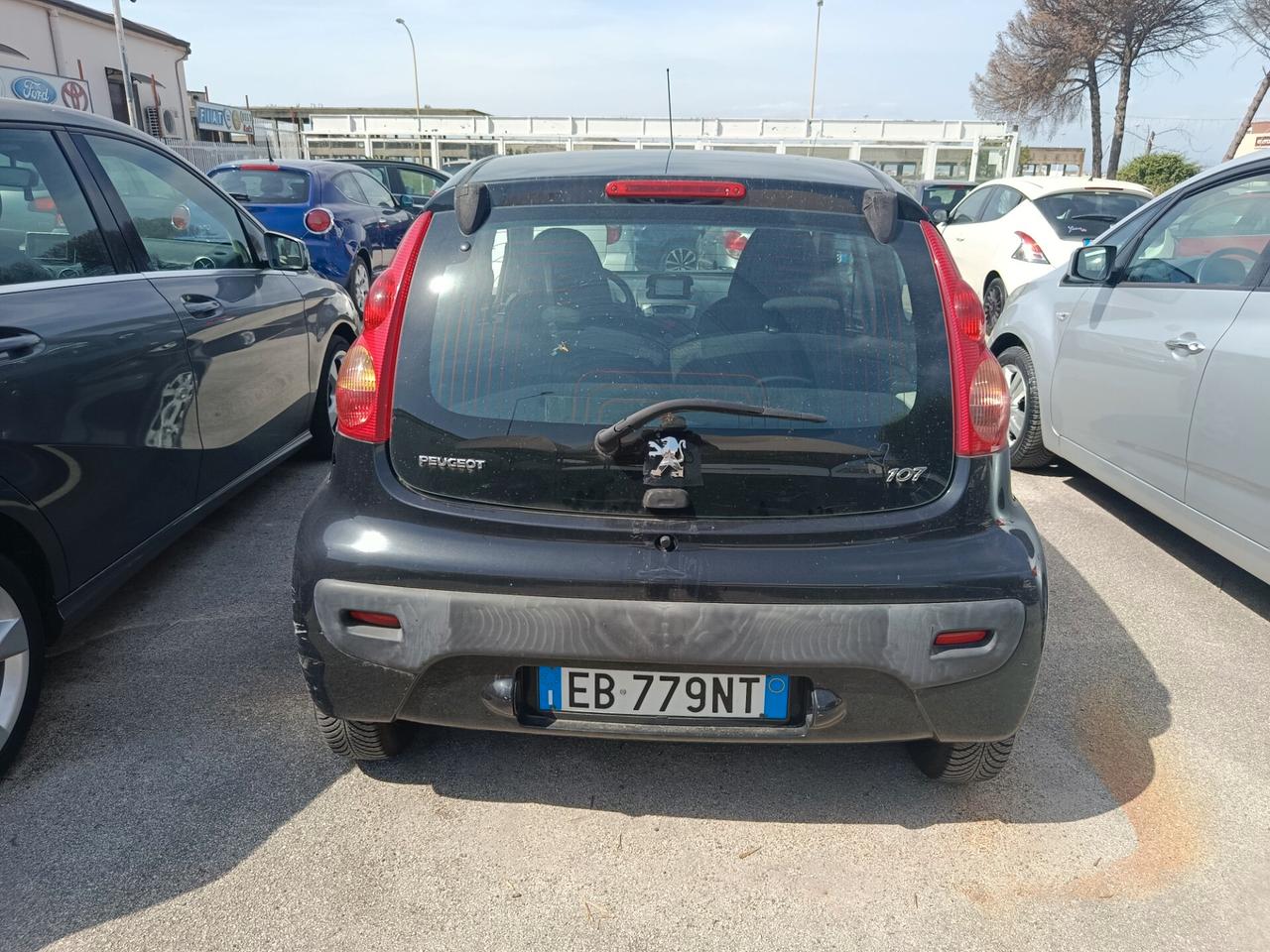 Peugeot 107 1.0 68CV 5p. Sweet Years