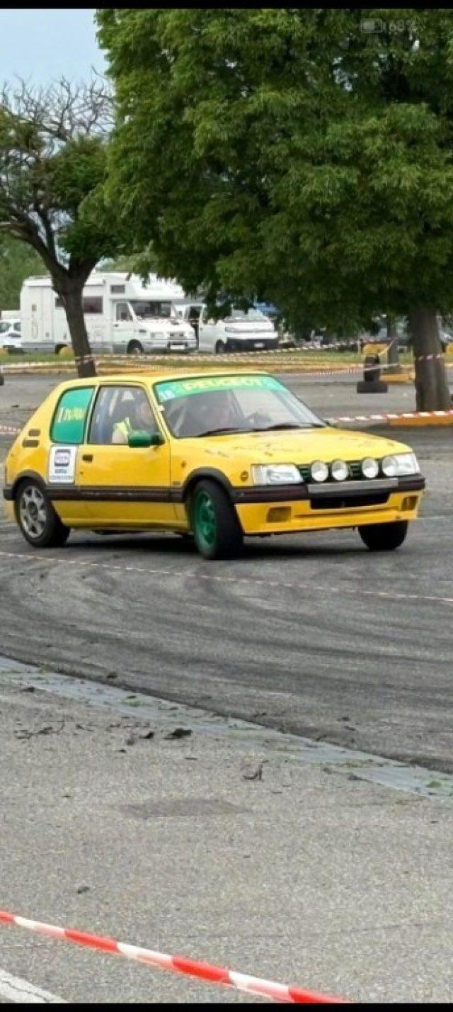 PEUGEOT 205 GT