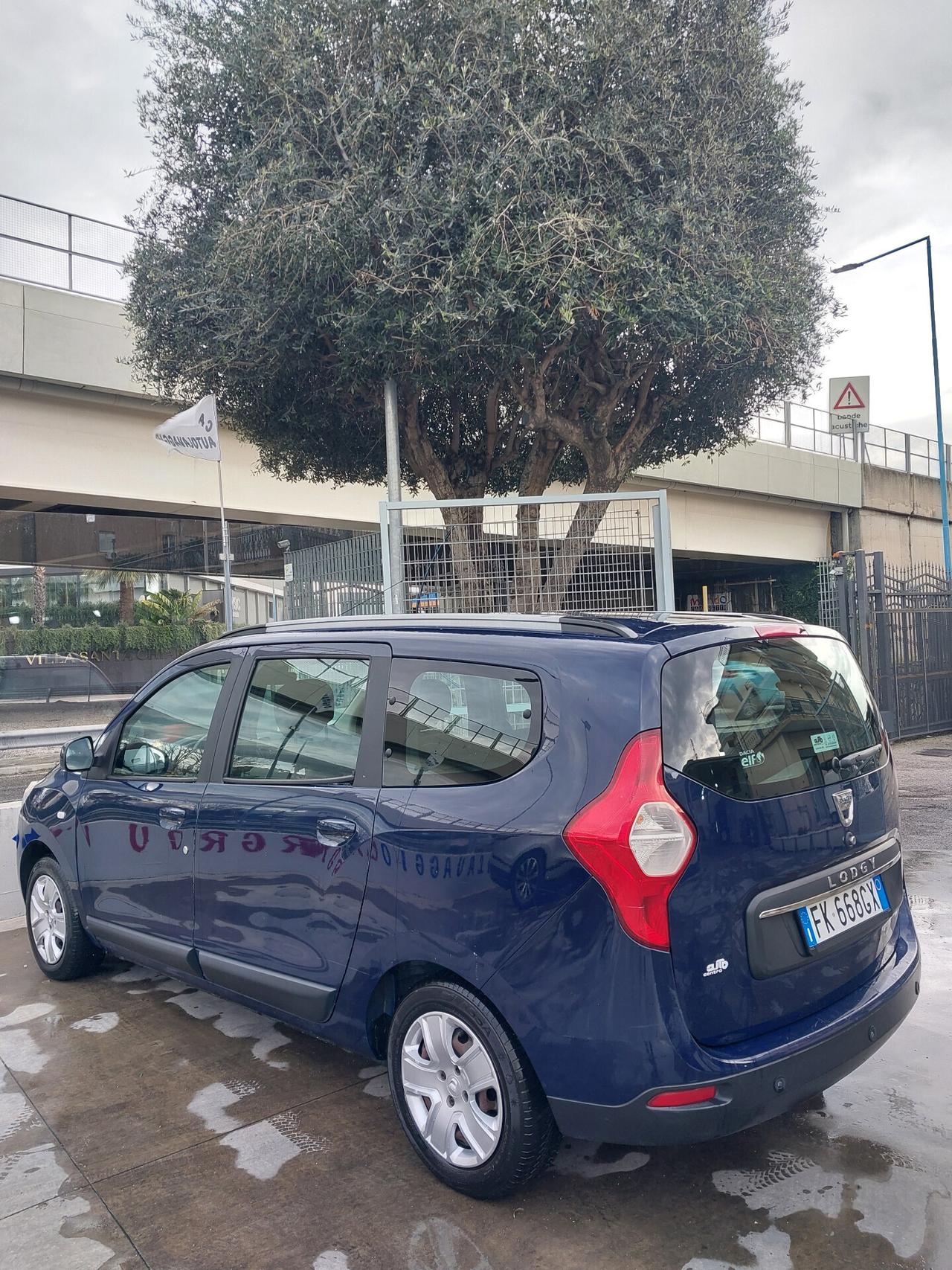 DACIA LODGY 1.6 100CV GPL 7 POSTI 7/2017