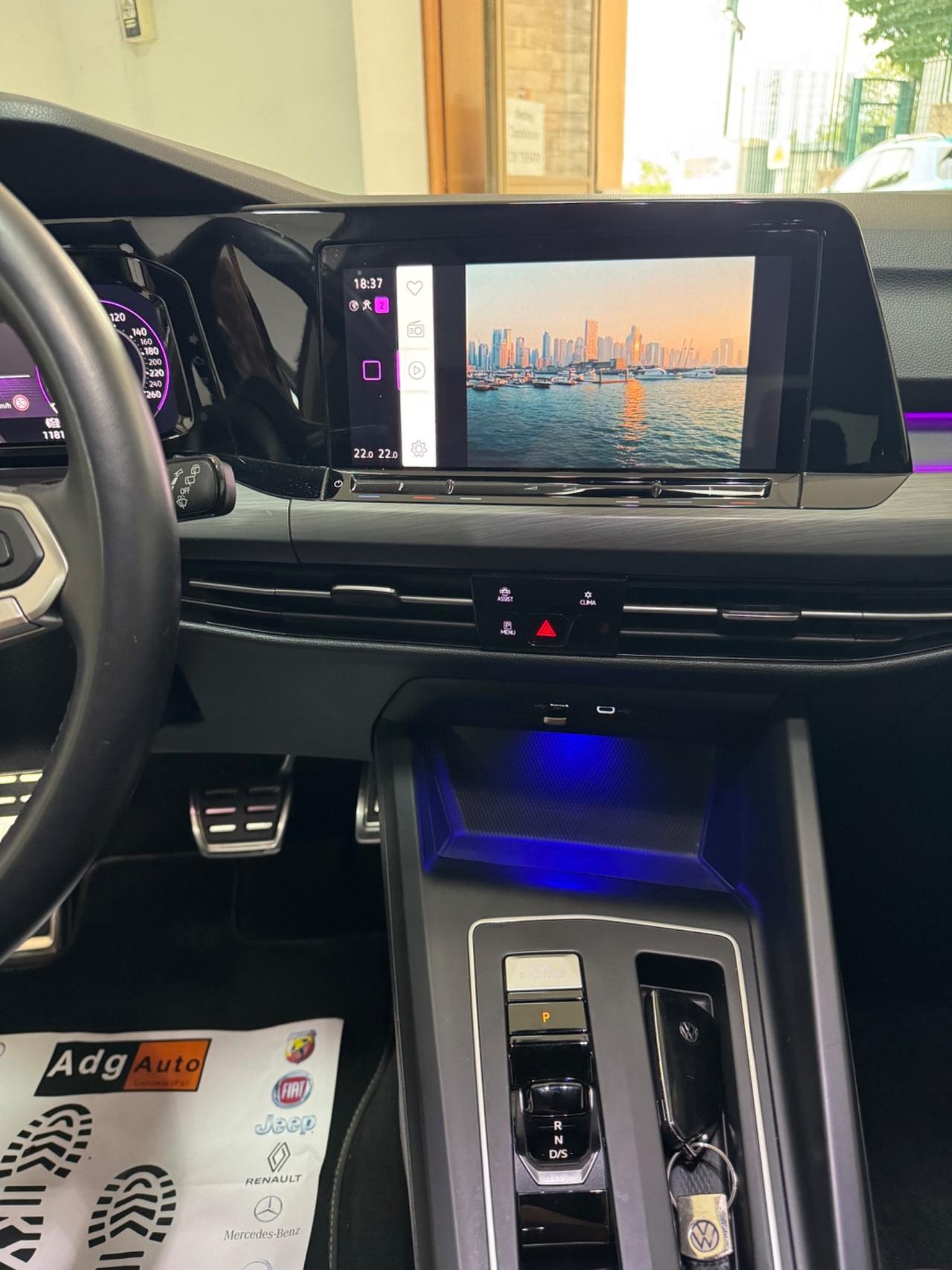 Volkswagen Golf 2.0 TDI DSG Style 150cv Led navi