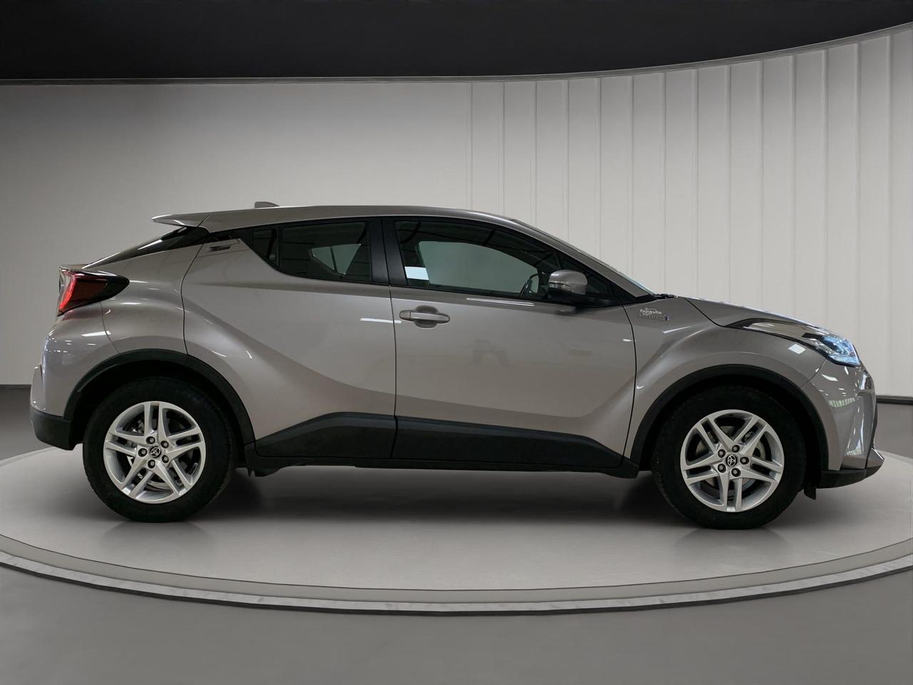 Toyota C-HR 1.8h Active e-cvt