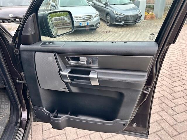 Land Rover Discovery 4 3.0 SDV6 255CV SE