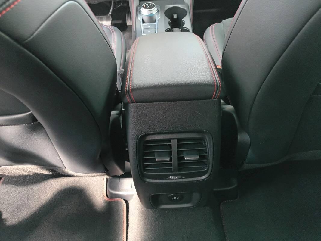 Ford Kuga 2.5 PLUG-IN HYBRID 225 CV ST-Line X