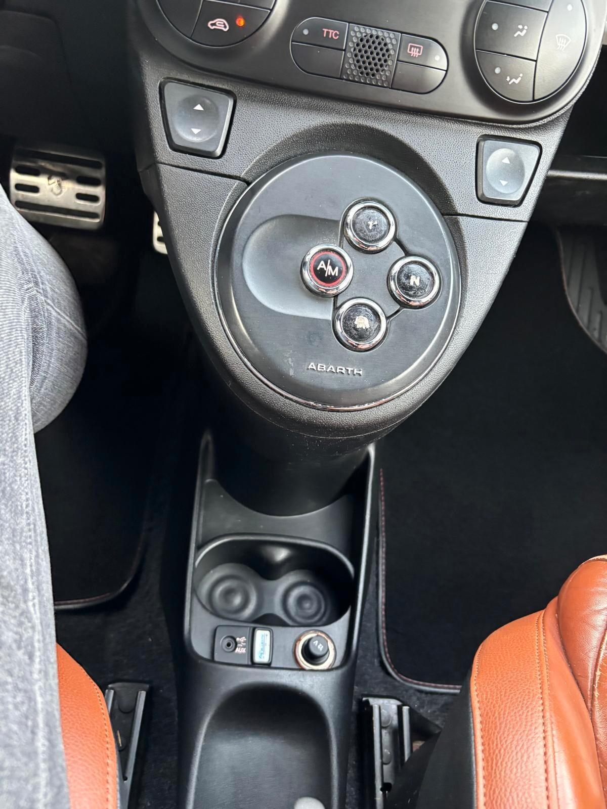 Abarth 500 C 1.4 Turbo T-Jet MTA Bicolore