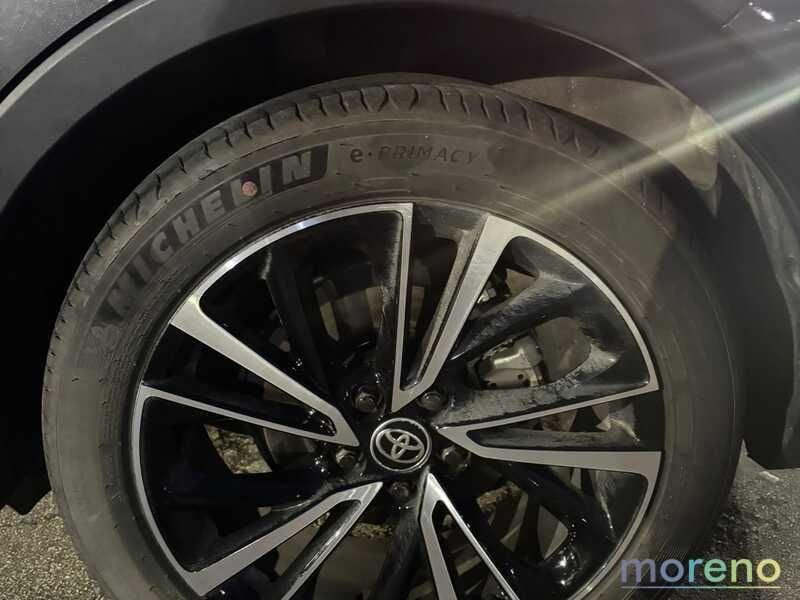 Toyota C-HR 1.8 hv Lounge fwd e-cvt