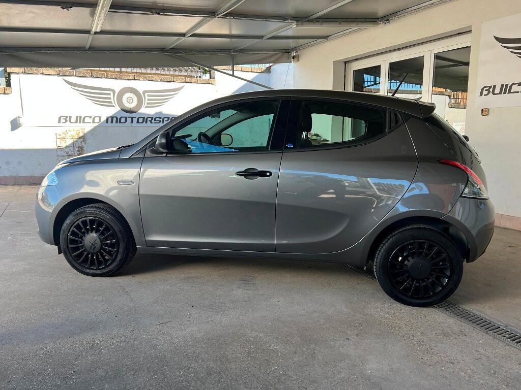 Lancia Ypsilon 1.2 Elefantino Blu 64.000 KM