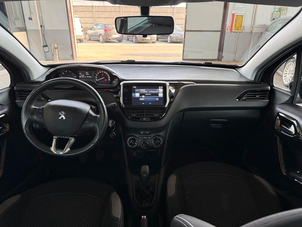 Peugeot 208 PureTech 82 5 porte Allure