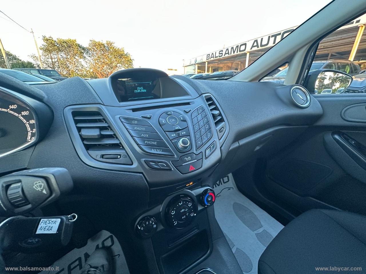 FORD Fiesta 1.5 TDCi 75 CV 5p. Titanium