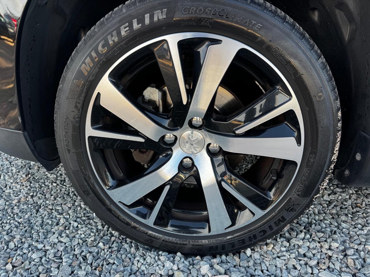 Peugeot 2008 1.6 e-HDi 115 CV Stop&Start Allure