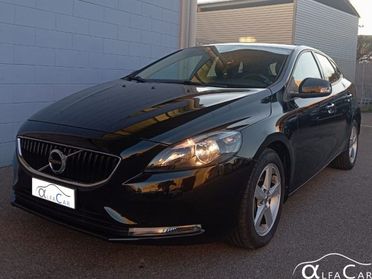 VOLVO V40 D2 Geartronic Business