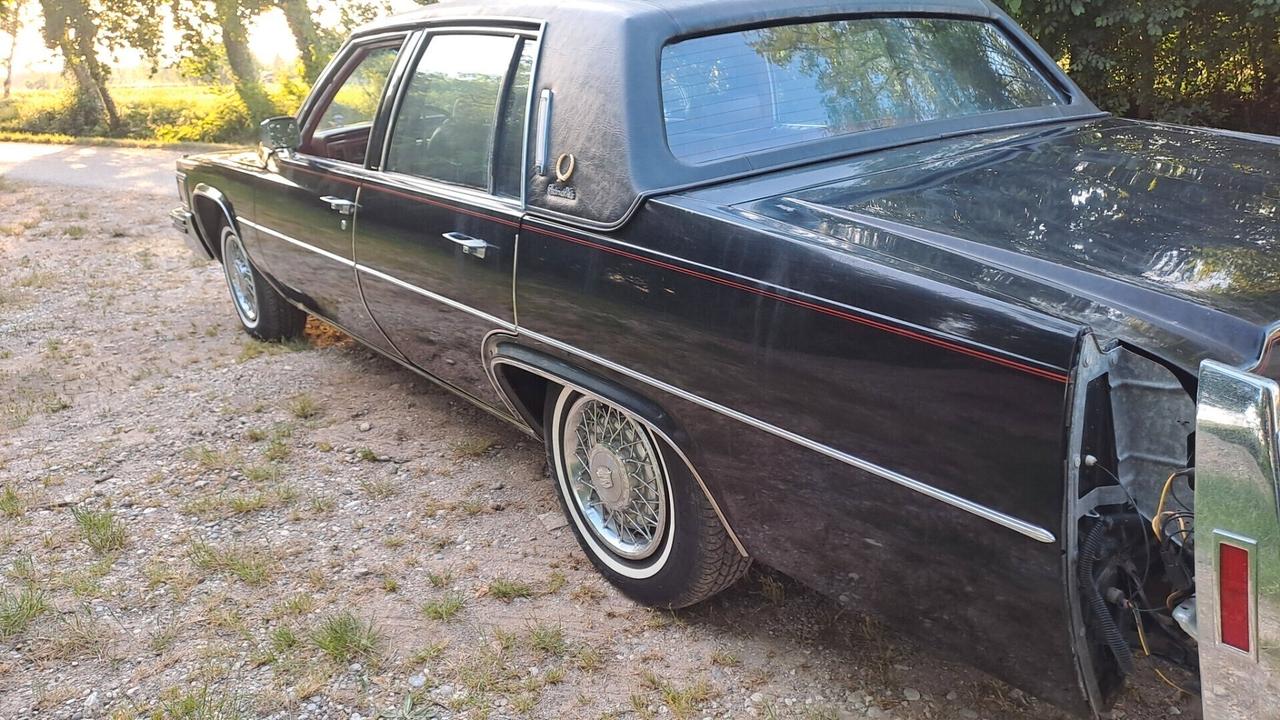 Cadillac Deville de ville PREZZO OFF-E-R-TA