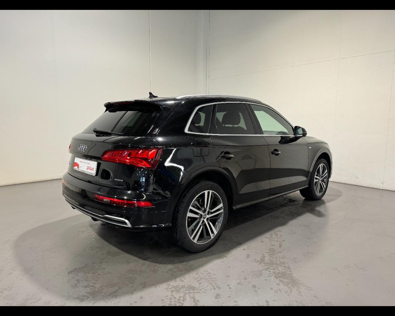 AUDI Q5 40 TDI QUATTRO S-TRONIC S-LINE PLUS