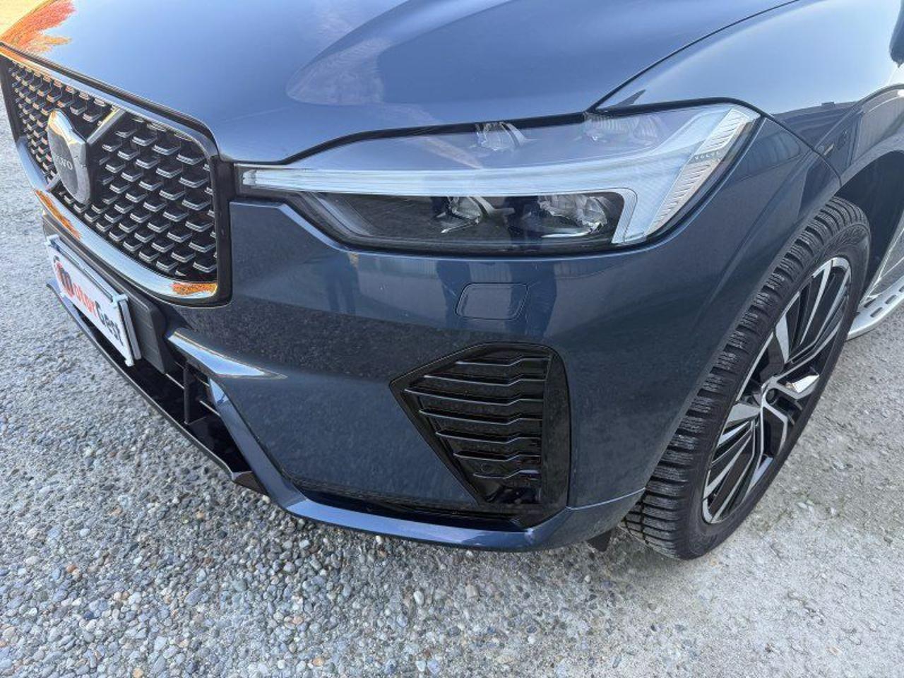 Volvo XC60 T6 Recharge Plug-in Hybrid AWD automatico Ultimate