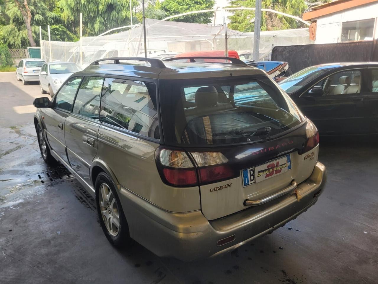 Subaru Legacy 2.5i 16V cat 4WD Outback