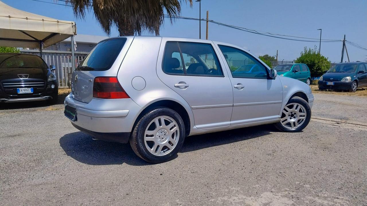 Volkswagen Golf 1.9 TDI 101 CV 5 Porte Comfortline