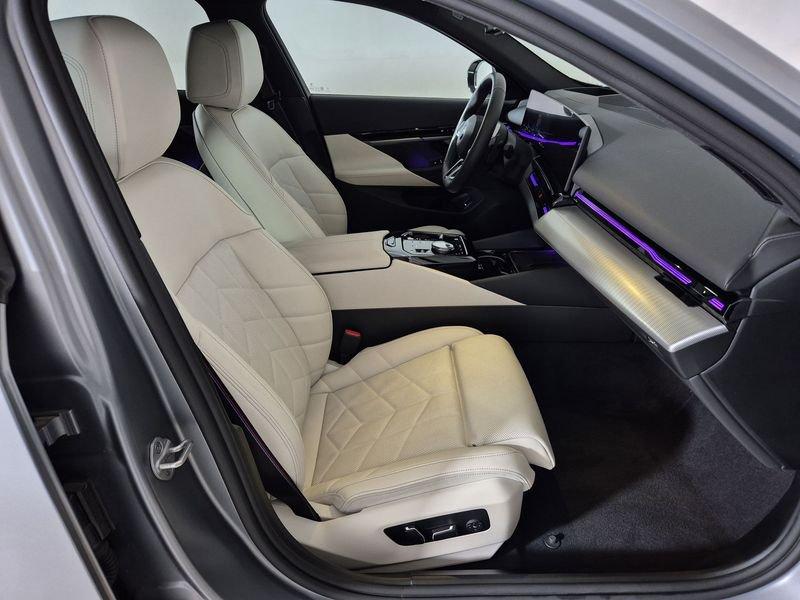 BMW Serie 5 Touring Serie 5 G31 2020 Touring LCI D 540d Touring mhev 48V xdrive Msport auto